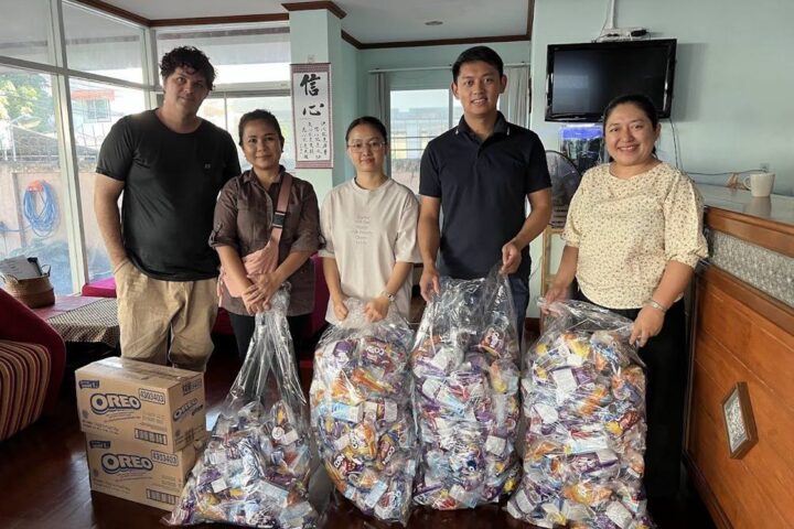 Snack Preparation for 170 Children at Wat Jedyod Elementary School